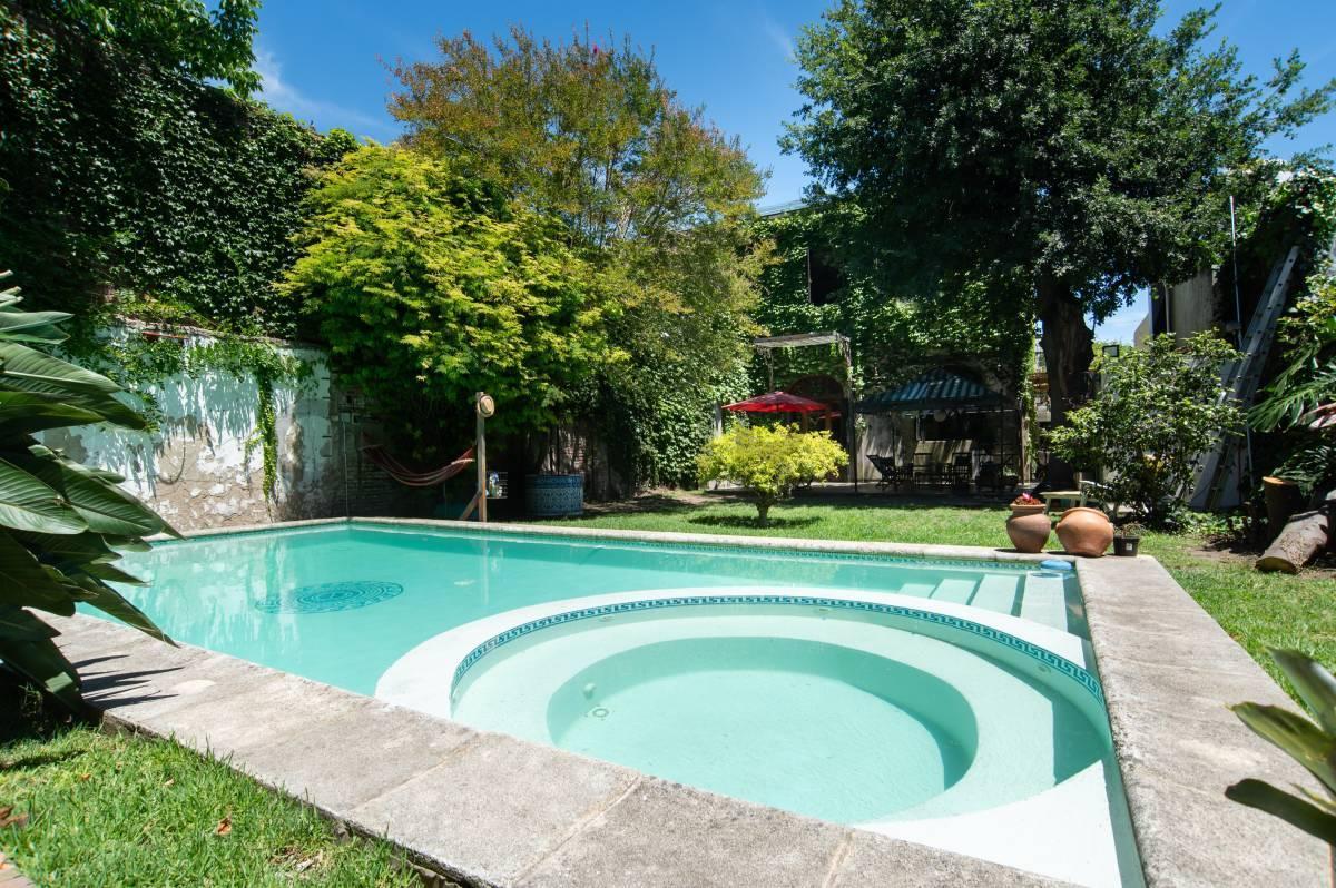 Foto de CASA EN VENTA LA PLATA 4 DORMITORIOS Y PISCINA, imagen 1