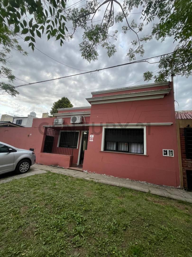 Foto de Casa en venta 3 dormitorios en Villa Elvira, La Plata, imagen 2