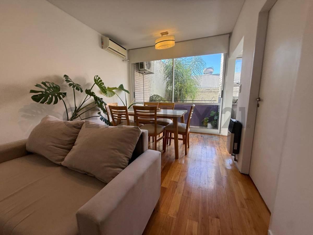 Foto de DEPARTAMENTO EN VENTA EN ALMAGRO 1 DORMITORIO CON COCHERA Y PATIO, imagen 2