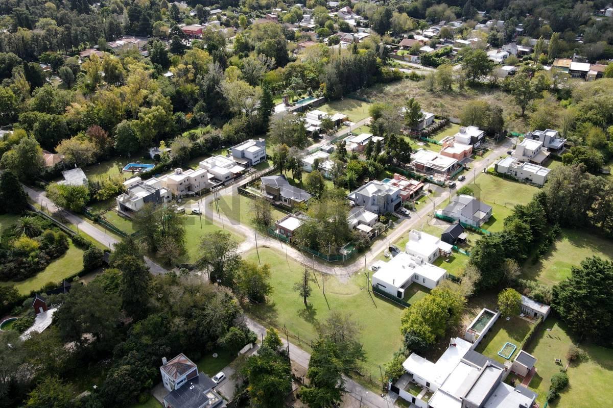 Foto de LOTE EN VENTA EN BARRIO CERRADO EN VILLA ELISA, imagen 1