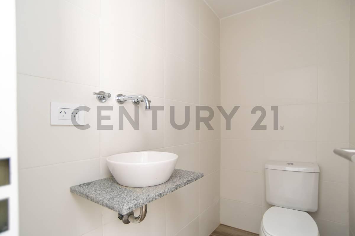 Foto de DEPARTAMENTO EN VENTA 2 DORMITORIOS, TERRAZA PRIVADA CON PILETA. EN, imagen 4
