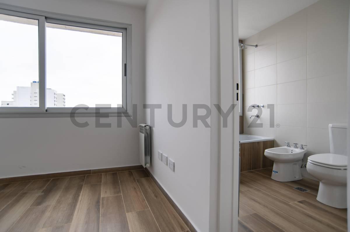 Foto de DEPARTAMENTO EN VENTA 2 DORMITORIOS, TERRAZA PRIVADA CON PILETA. EN, imagen 5