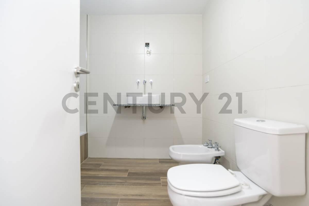 Foto de Departamento en venta en La Plata MONOAMBIENTE - En obra AVANZADA, imagen 1