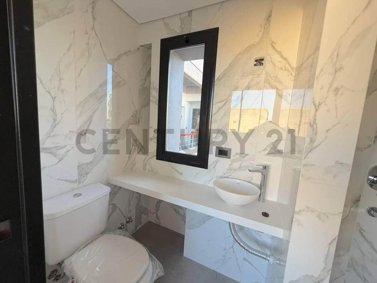 Foto de DEPARTAMENTO EN VENTA EN LA PLATA MONOAMBIENTE CON COCHERA, imagen 5