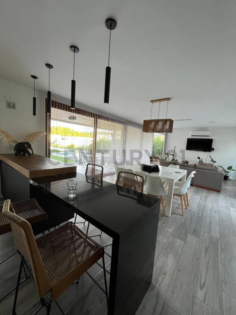 Foto de Casa en Venta en Haras del Sur II, imagen 5