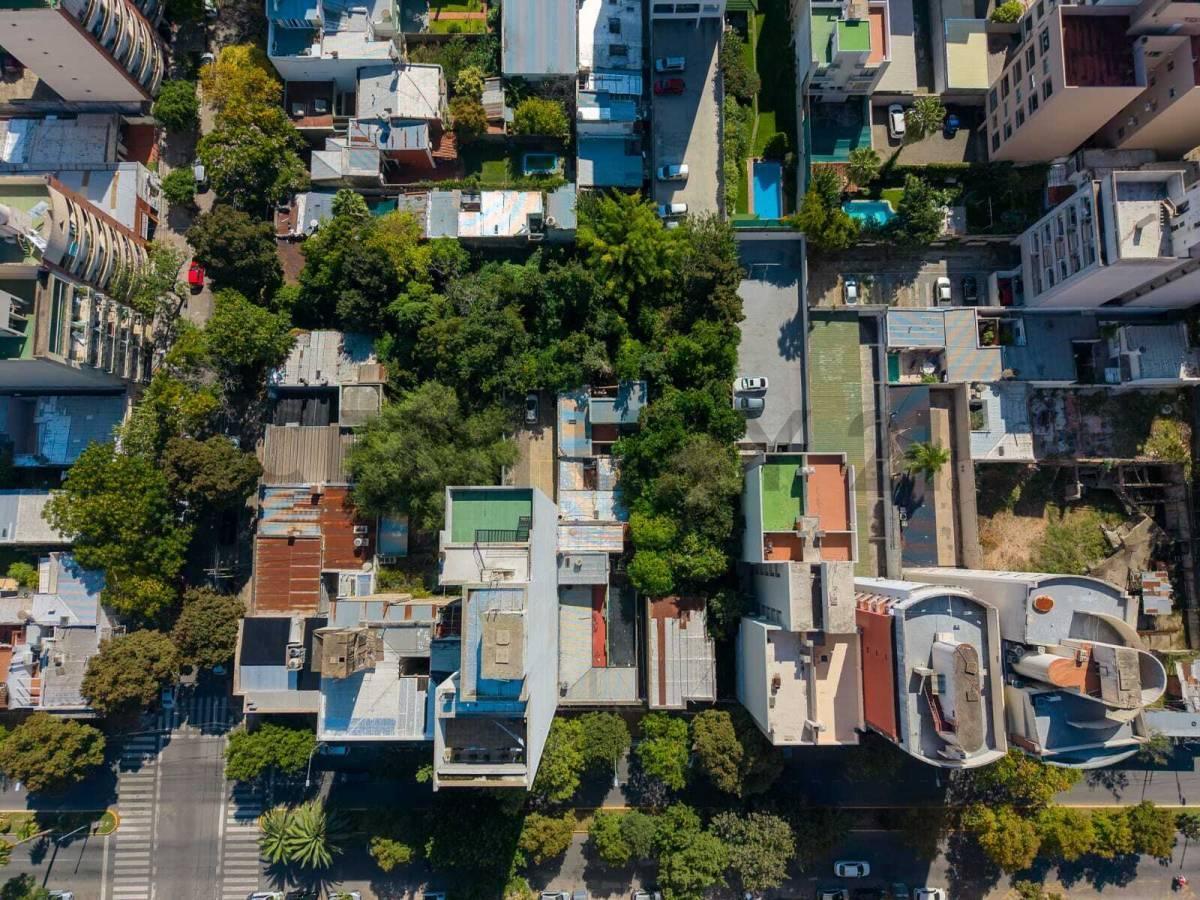 Foto de Lote en venta en La Plata sobre Avenida 44, imagen 3