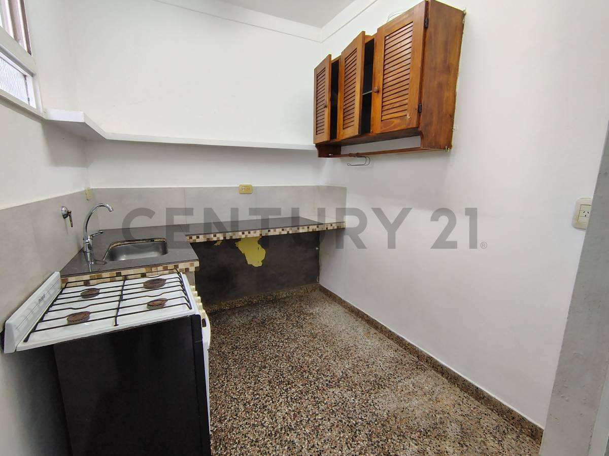 Foto de CASA EN PH EN VENTA EN LA PLATA TRES DORMITORIOS CON PATIO Y TERRAZA, imagen 5
