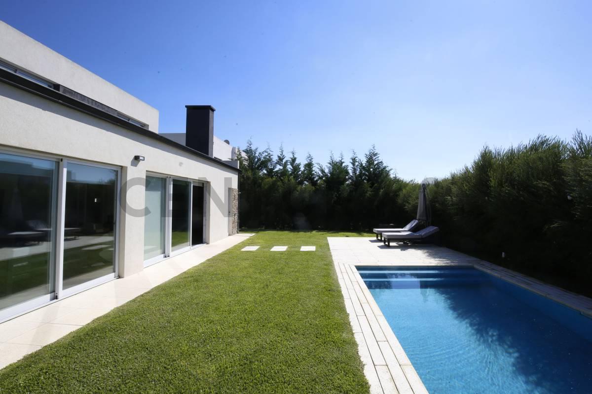 Foto de CASA EN VENTA EN GREENVILLE POLO RESORT BERAZATEGUI, imagen 3