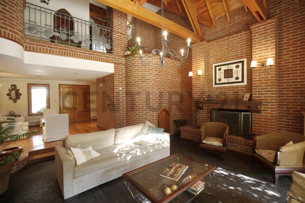 Foto de CASA EN VENTA EN GRAND BELL I - CITY BELL DE TRES DORMITORIOS, imagen 4