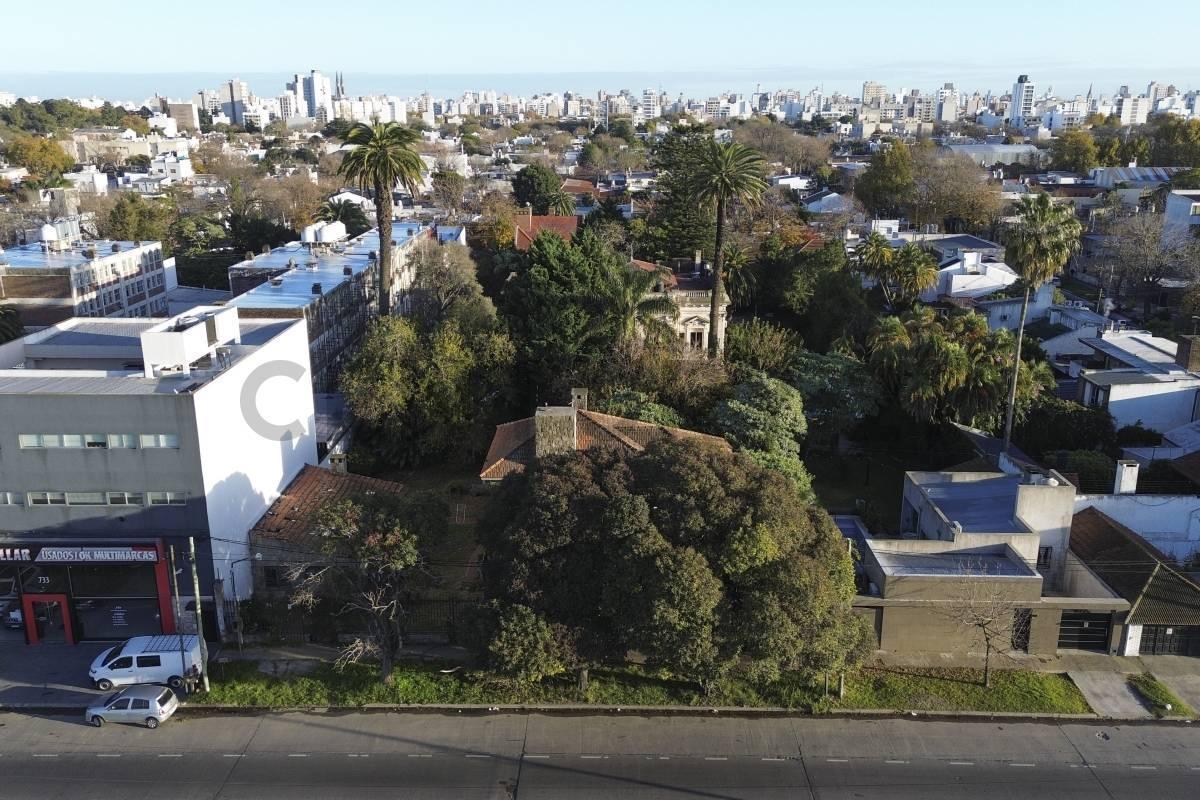 Foto de Lotes en venta en La Plata sobre Av 72, imagen 4