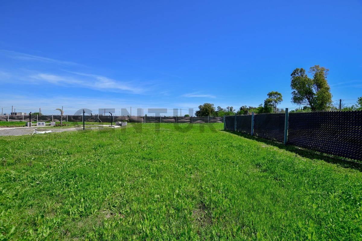 Foto de Lote en venta en La Plata Gorina, imagen 1