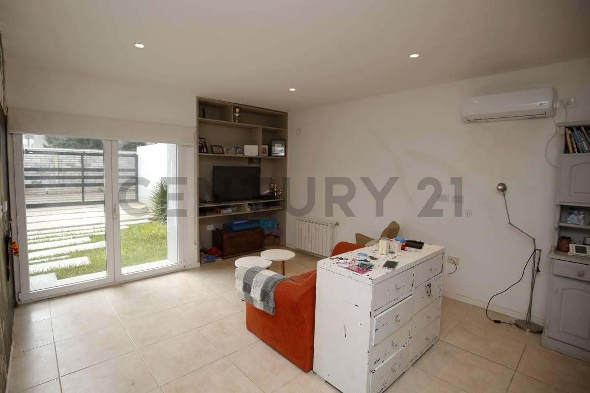 Foto de CASA EN VENTA EN GORINA TIPO DUPLEX, imagen 2