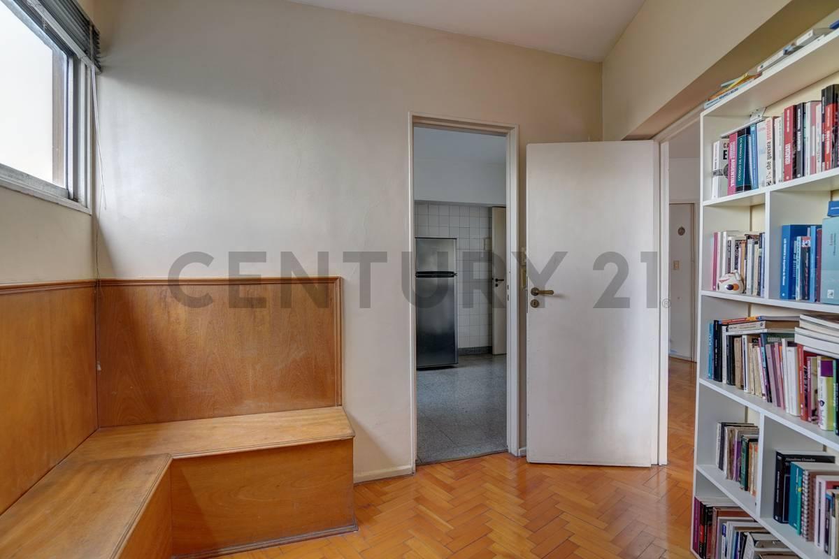 Foto de DEPARTAMENTO EN VENTA EN PALERMO CUATRO AMBIENTES MAS COCHERA., imagen 5