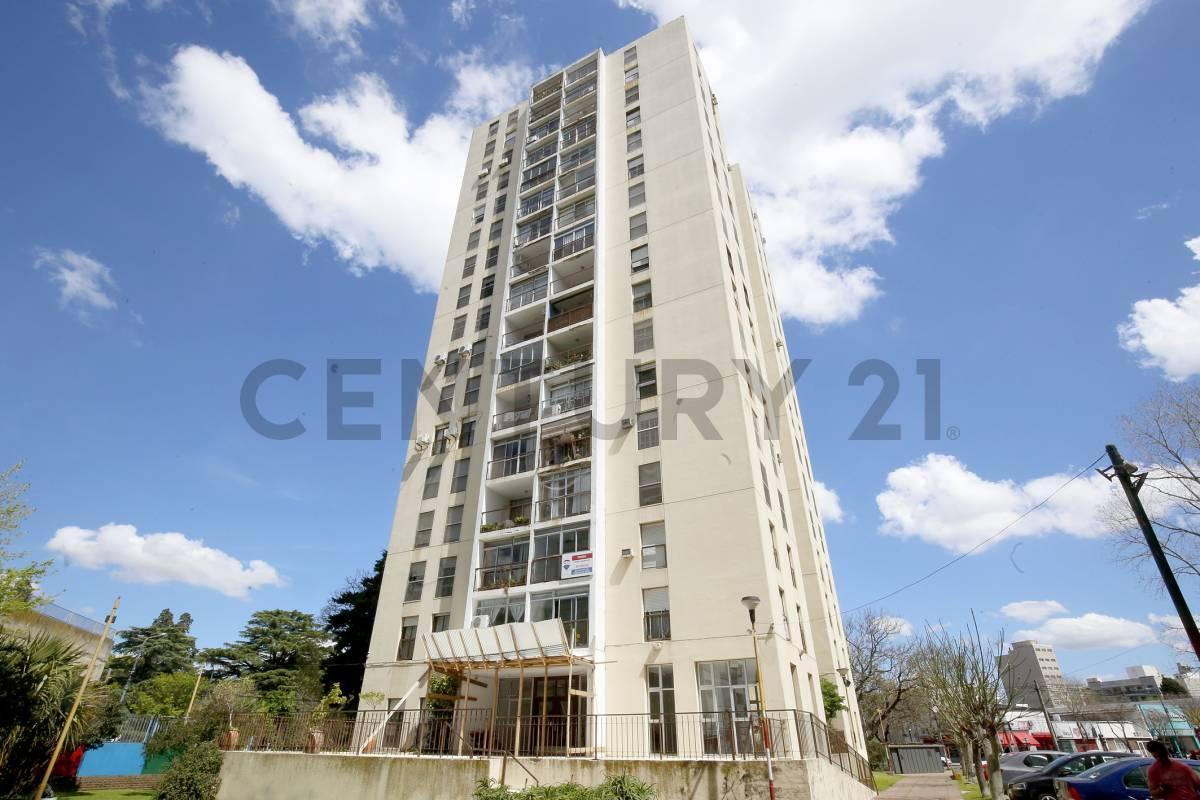 Foto de Departamento en venta en La Plata (3 dormitorios), imagen 1