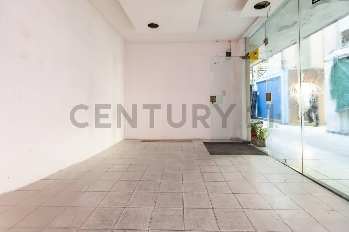 Foto de Local en venta en La Plata, imagen 3