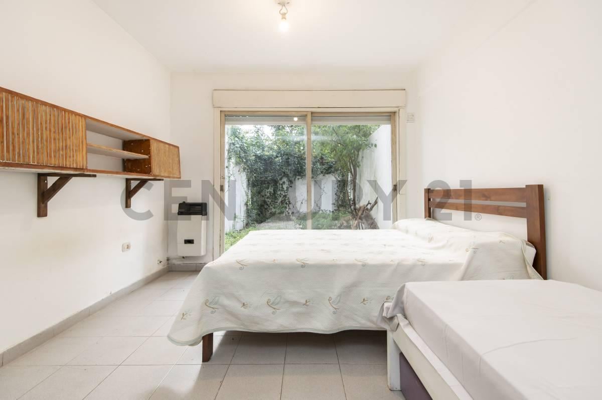 Foto de DEPARTAMENTO EN VENTA EN LA PLATA TIPO MONOAMBIENTE CON PATIO PROPIO, imagen 3