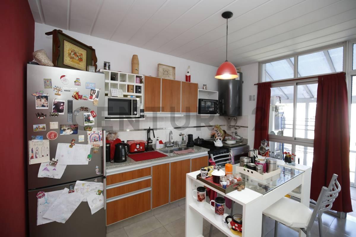 Foto de Casa en venta en La Plata tipo Duplex APTO BANCO, imagen 5