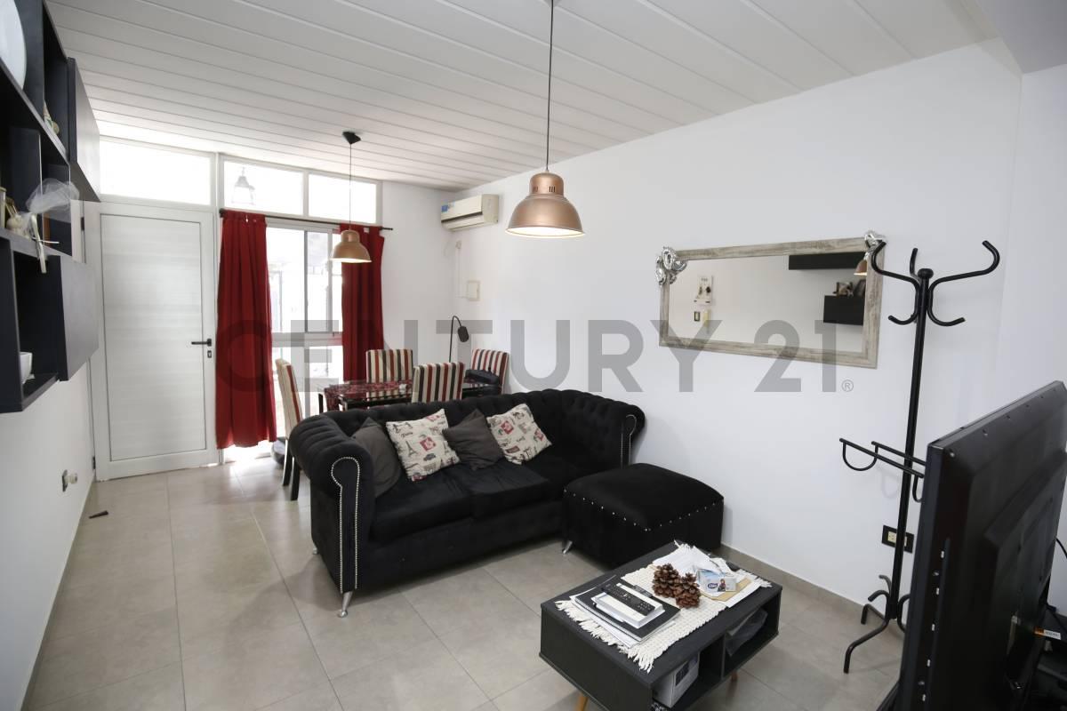 Foto de Casa en venta en La Plata tipo Duplex APTO BANCO, imagen 4