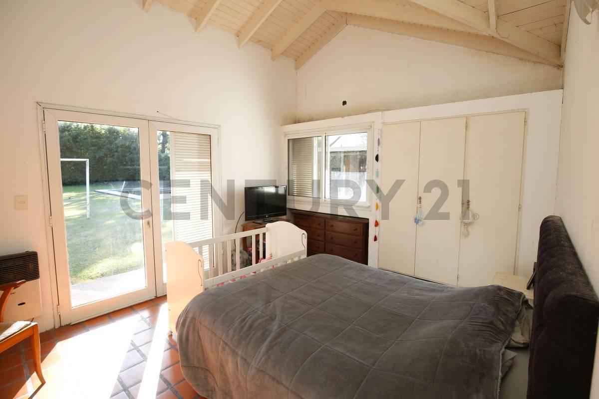 Foto de CASA EN VENTA EN CITY BELL CON 1260 MTS DE LOTE, imagen 4