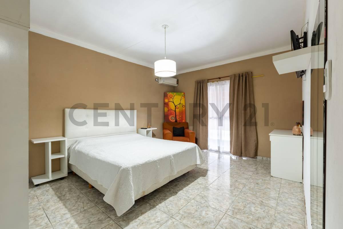 Foto de Casa en venta en La Plata, imagen 4