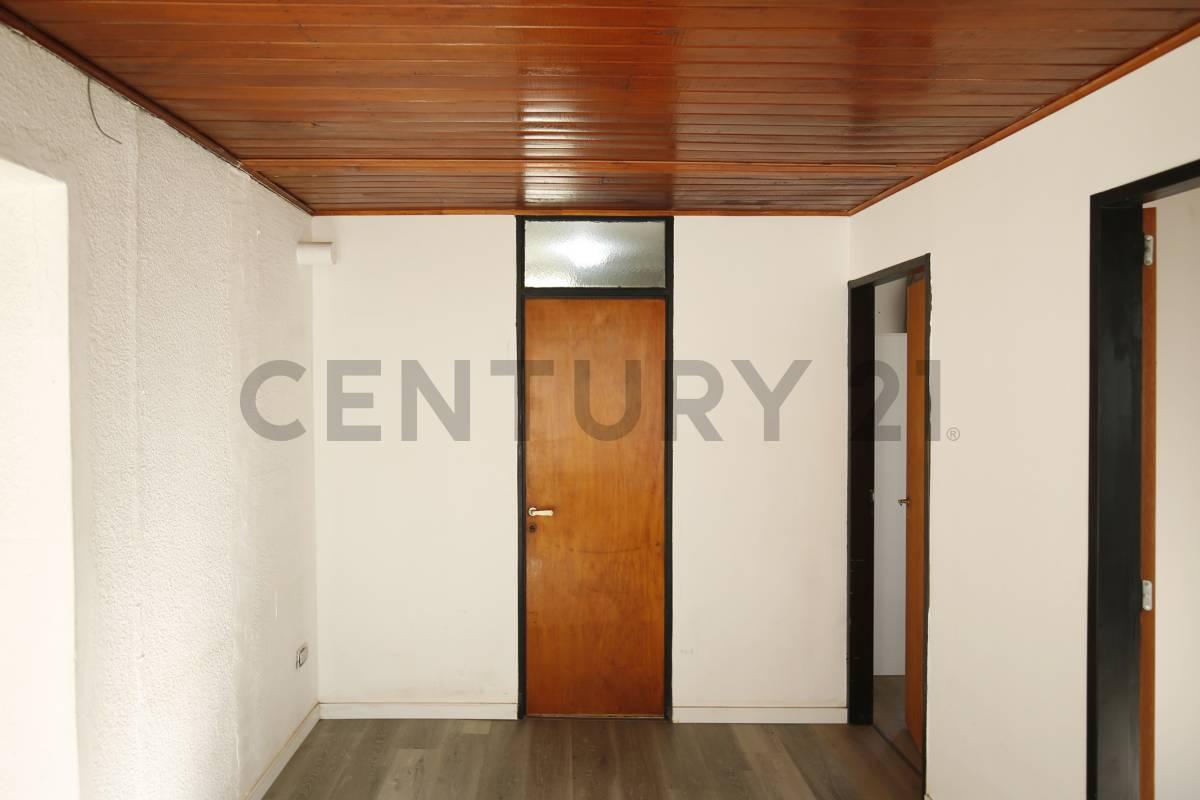 Foto de CASA EN VENTA EN CITY BELL DE 2 DORMITORIOS, imagen 2