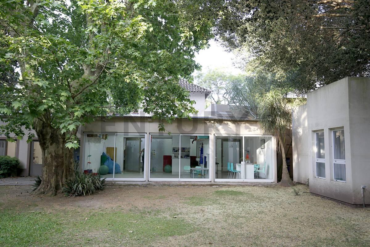 Foto de Casa en venta en City Bell con destino comercial, imagen 5
