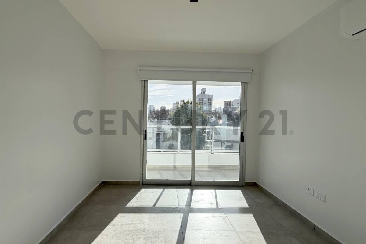 Foto de Departamento en Venta en La Plata de dos dormitorios y cochera, imagen 4