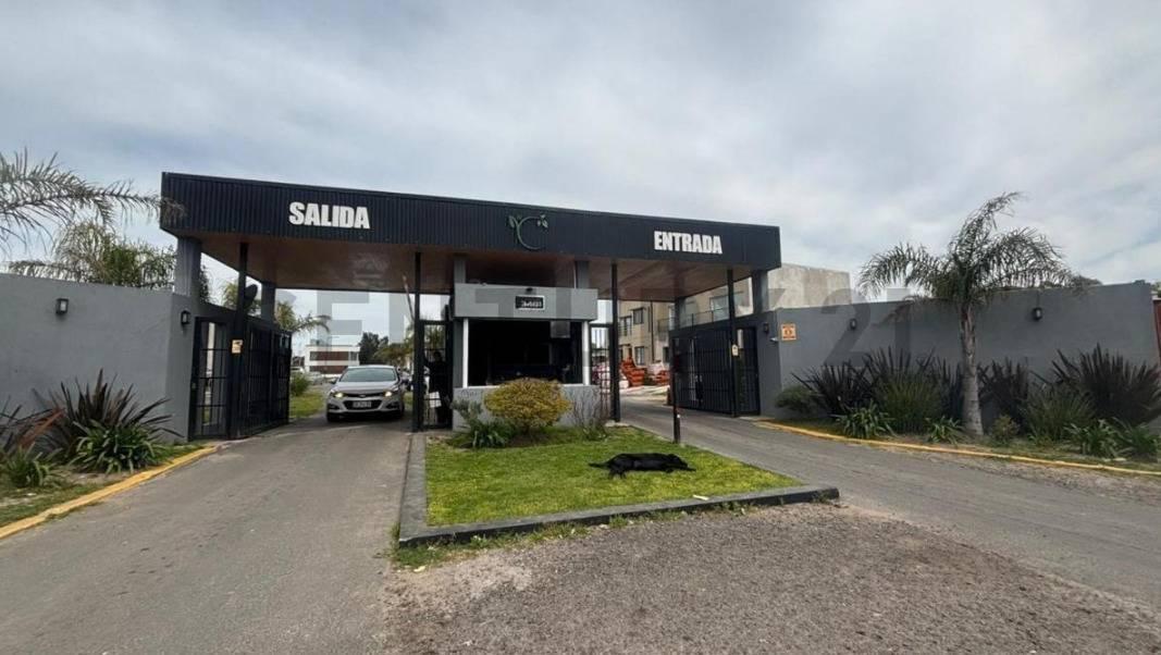Foto de VENTA Casa a estrenar en Barrio: Vicente Federico I - SOURIGUES, imagen 1