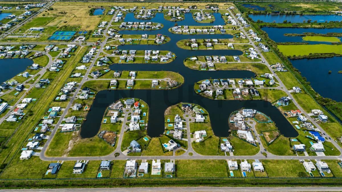 Foto de VENTA LOTE A LA LAGUNA 981mt2 Magallanes Pueblos del Plata. Hudson, imagen 1