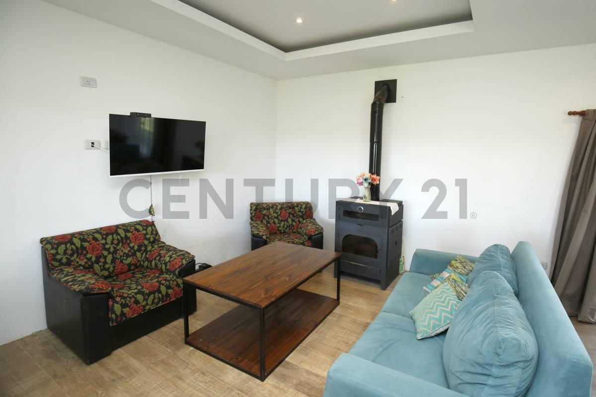 Foto de Casa en venta, tres dormitorios y pileta, La Plata permuta por, imagen 2