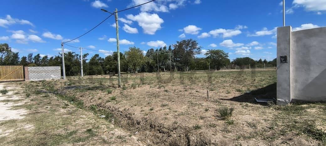 Foto de LOTE EN VENTA EN LA PLATA BARRIO LA ERNESTINA, LOS HORNOS., imagen 3