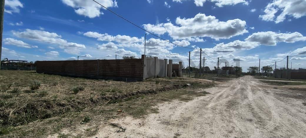 Foto de LOTE EN VENTA EN LA PLATA BARRIO LA ERNESTINA, LOS HORNOS., imagen 5