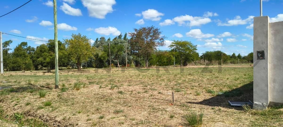 Foto de LOTE EN VENTA EN LA PLATA BARRIO LA ERNESTINA, LOS HORNOS., imagen 1