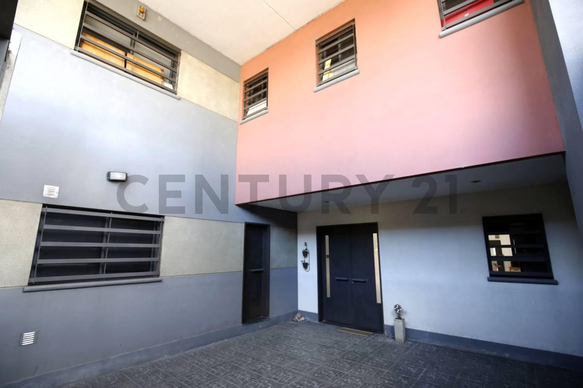 Foto de CASA EN VENTA EN LA PLATA, imagen 4