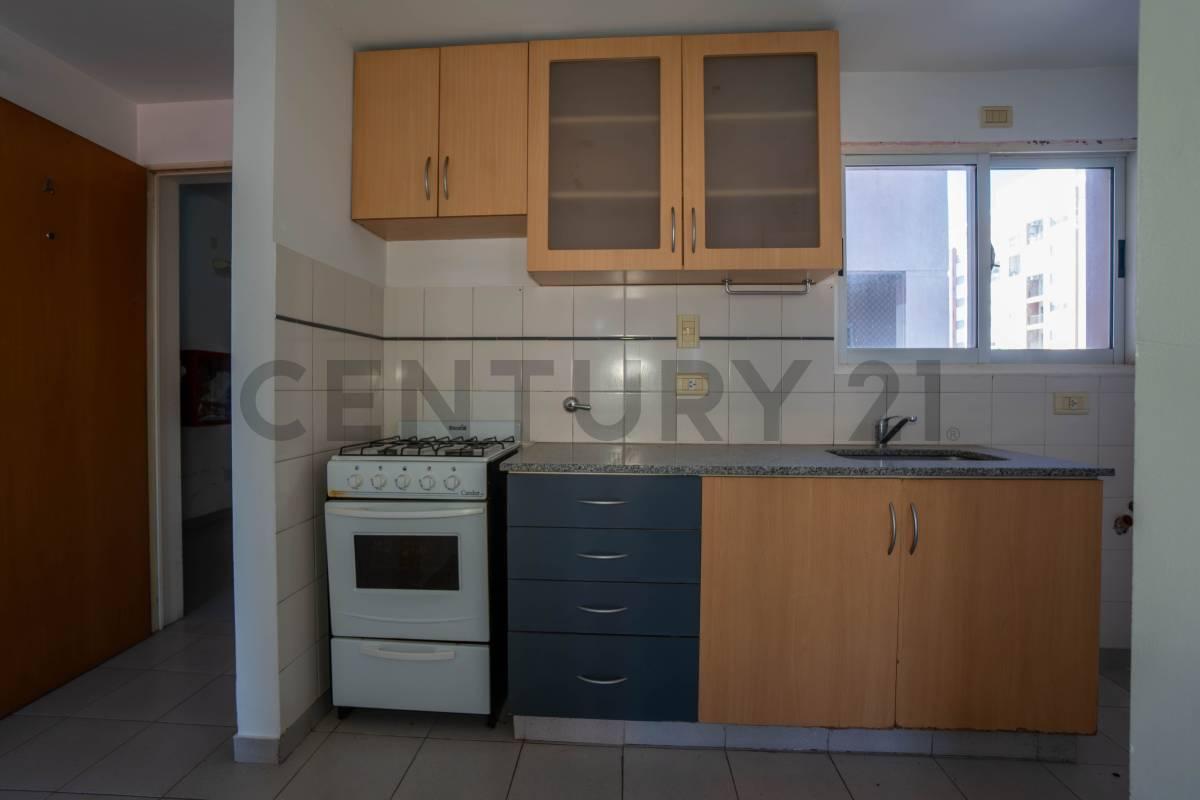 Foto de DEPARTAMENTO EN VENTA EN LA PLATA DE 1 DORMITORIO, imagen 4