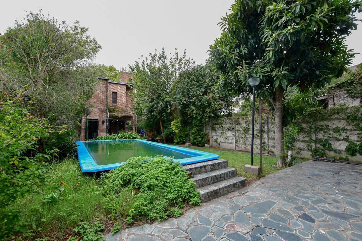 Foto de Casa en venta en La Plata con tres dormitorios, imagen 3