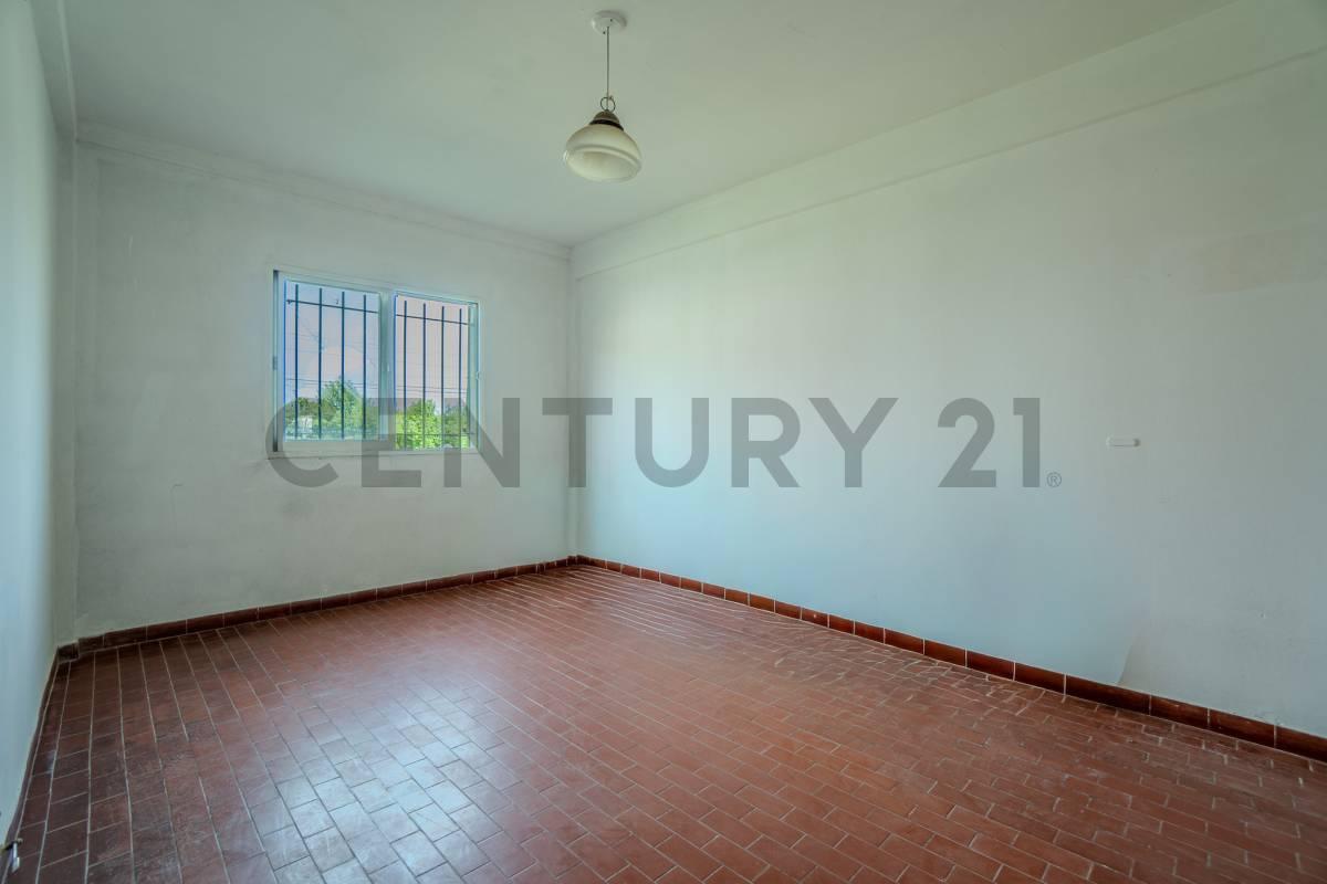 Foto de VENTA DEPARTAMENTO DOS DORMIS + COCHERA EN LOS HORNOS, imagen 3