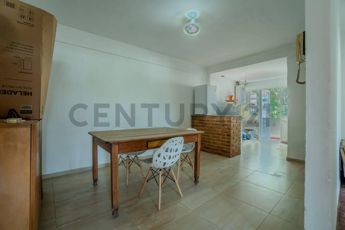 Foto de VENTA DEPARTAMENTO DOS DORMIS + COCHERA EN LOS HORNOS, imagen 5