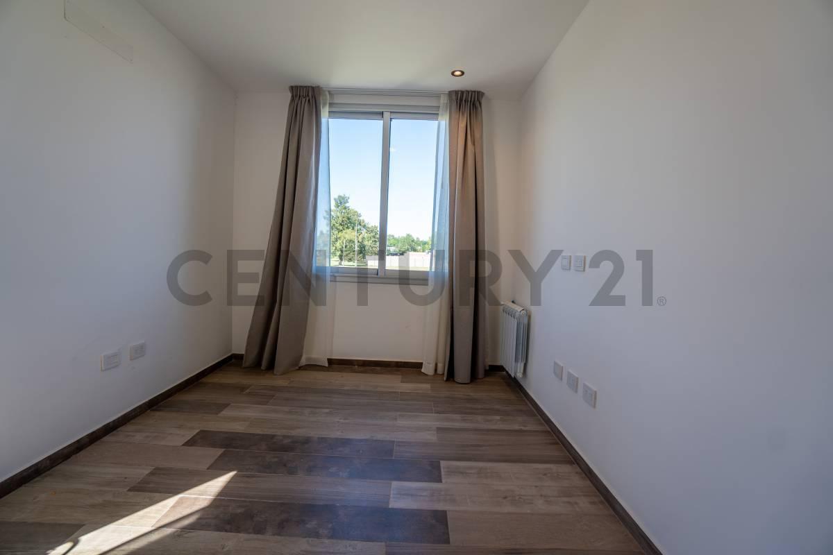 Foto de Casa en venta en Gorina con 3 dormitorios, cochera, parque, imagen 3