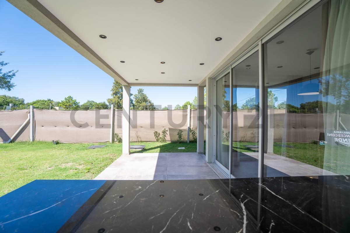 Foto de Casa en venta en Gorina con 3 dormitorios, cochera, parque, imagen 5