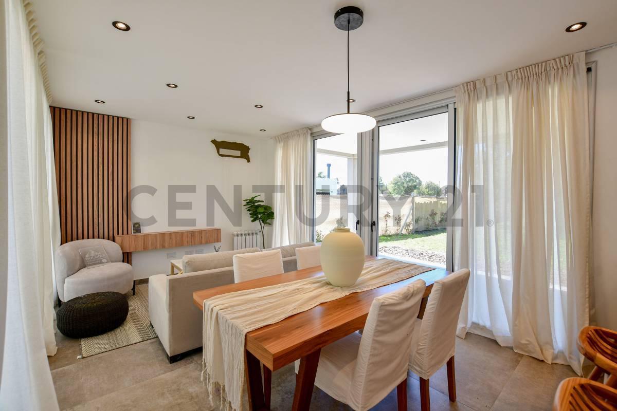 Foto de Casa en venta en Gorina de 3 dormitorios, estudio, cochera, imagen 3