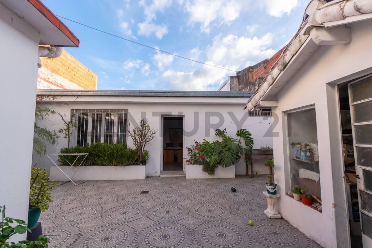 Foto de CASA CON LOCAL EN VENTA LA PLATA TOLOSA, imagen 4