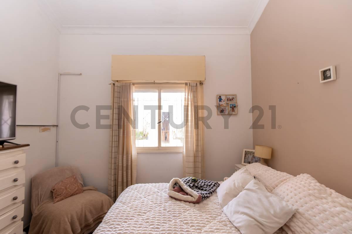 Foto de CASA CON LOCAL EN VENTA LA PLATA TOLOSA, imagen 5