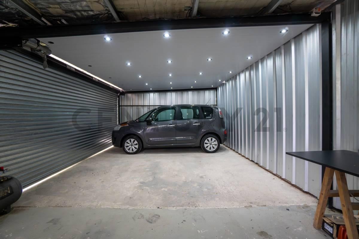 Foto de Monoambiente y cocheras en Venta en City Bell, imagen 5