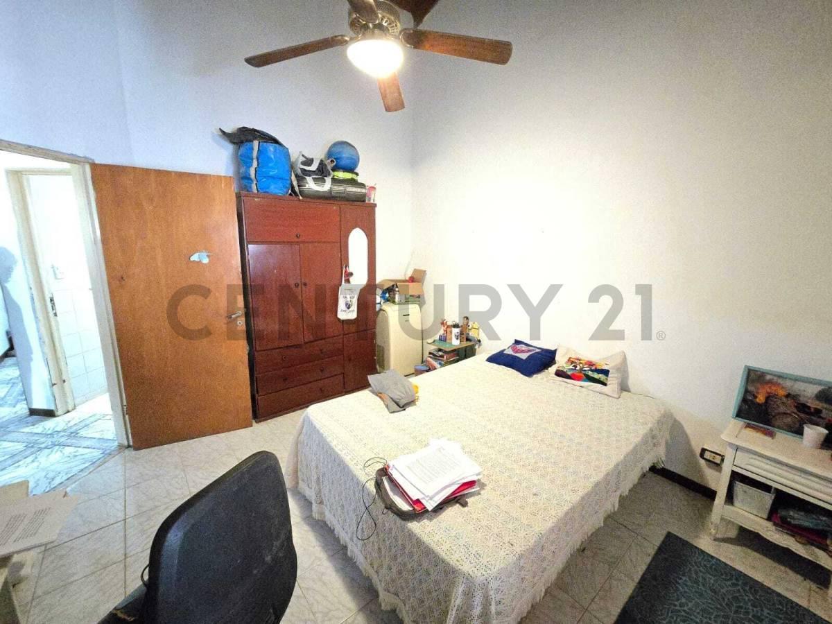 Foto de Casa con quincho - 515 e/ 141 y 142 - USD 98.000, imagen 4