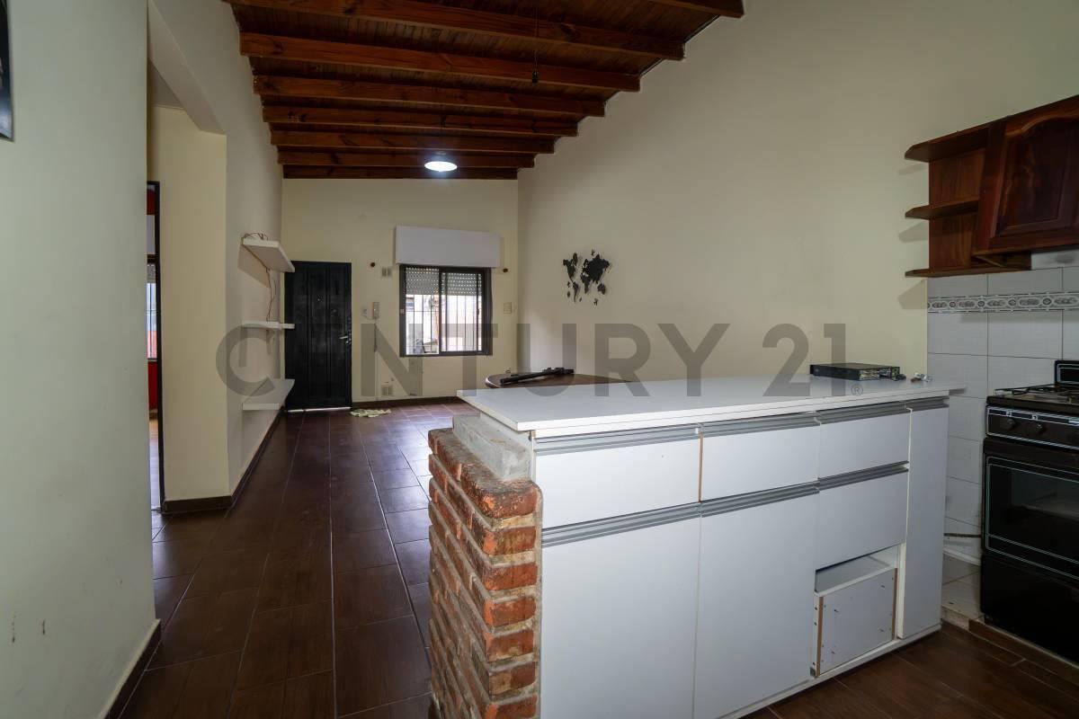 Foto de Taller/galpón con casa en venta La Plata, imagen 4