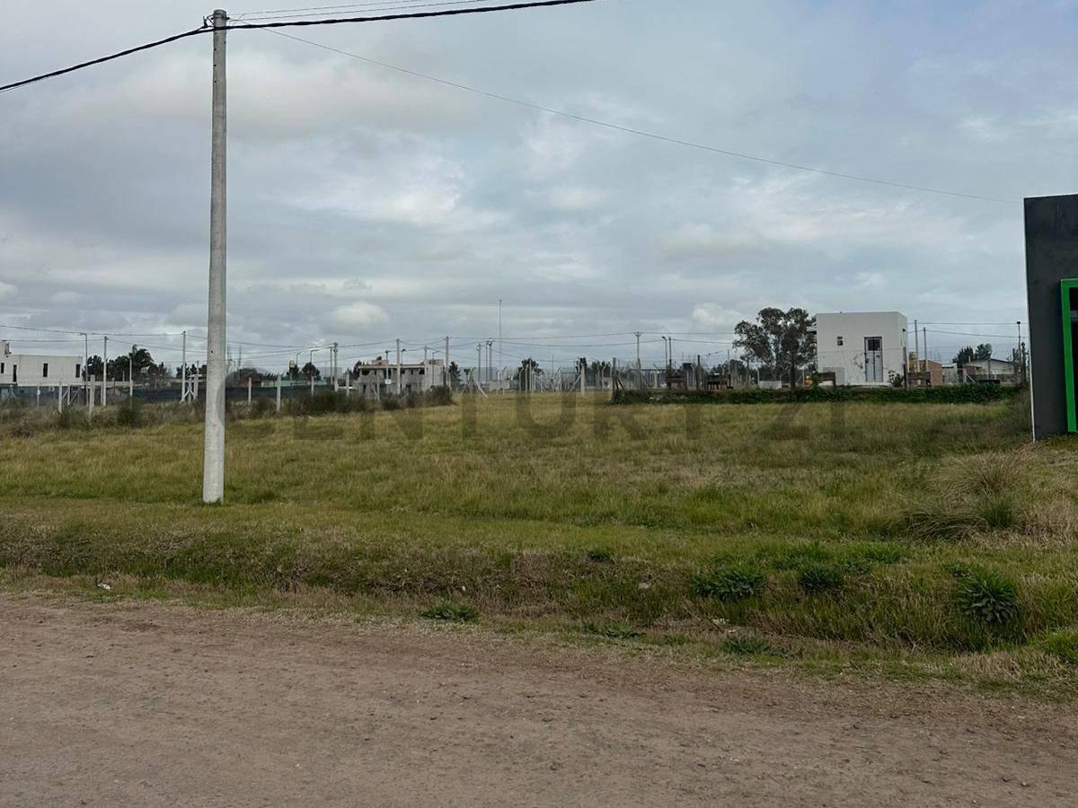 Foto de Oportunidad Lote 300 m2 - calle 13 bis e/661 y 662, imagen 2