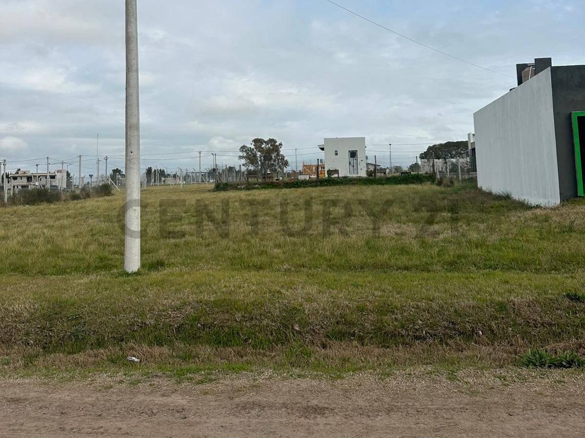 Foto de Oportunidad Lote 300 m2 - calle 13 bis e/661 y 662, imagen 1
