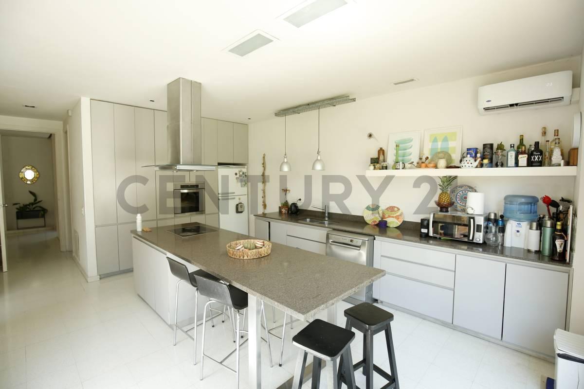 Foto de CASA EN VENTA EN CITY BELL MODERNA, imagen 2