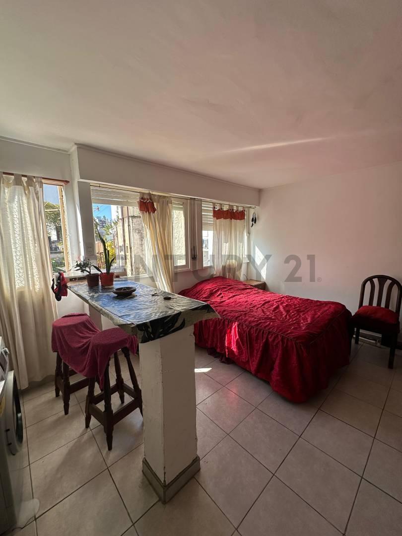 Foto de 44 E/ 8 Y 9 MONOAMBIENTE EN VENTA, imagen 3